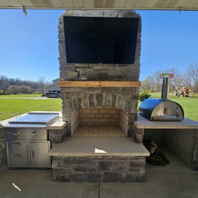 Outdoor fireplace, Cincinnati, OH